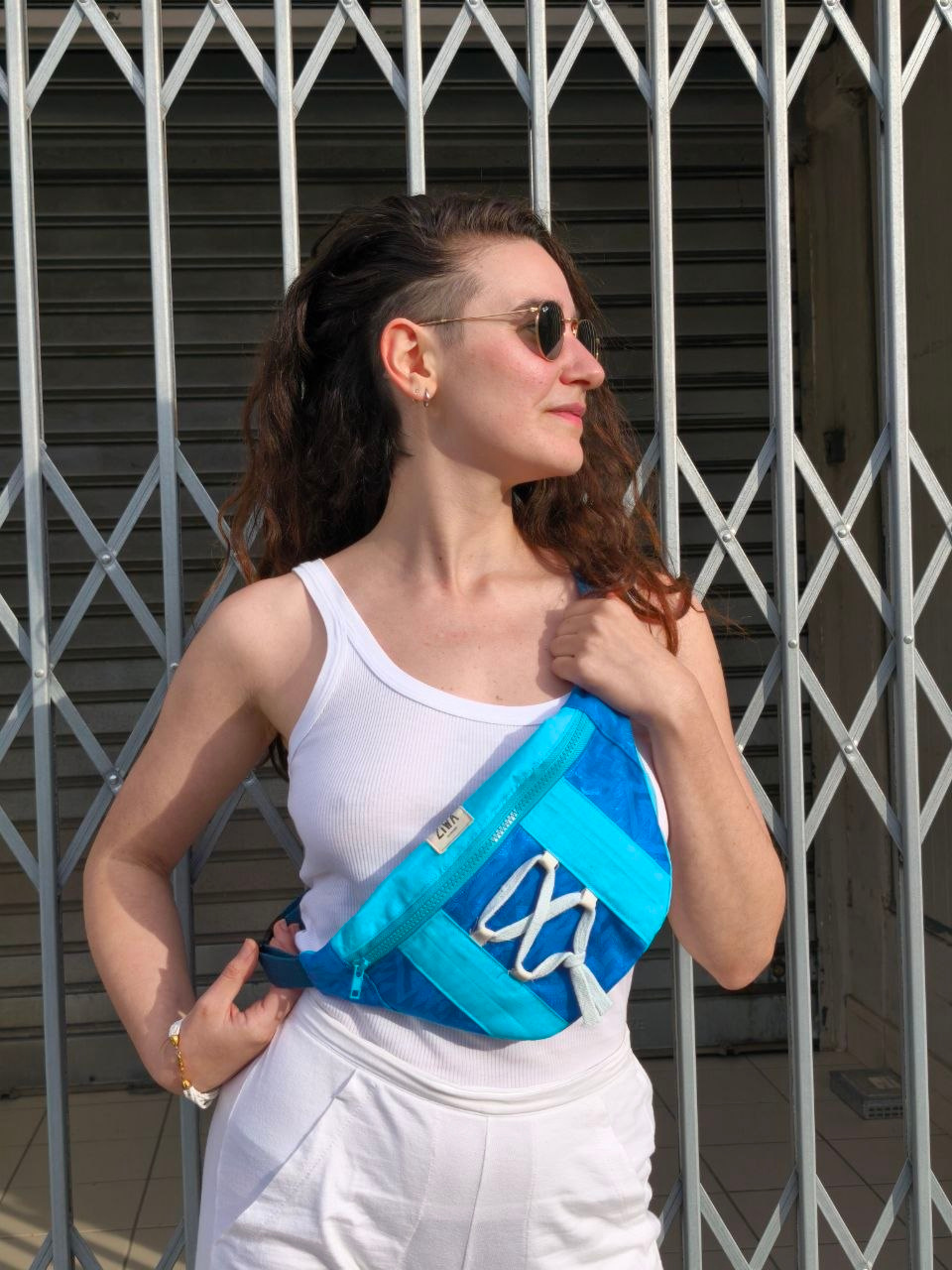 Riñonera azul años 80